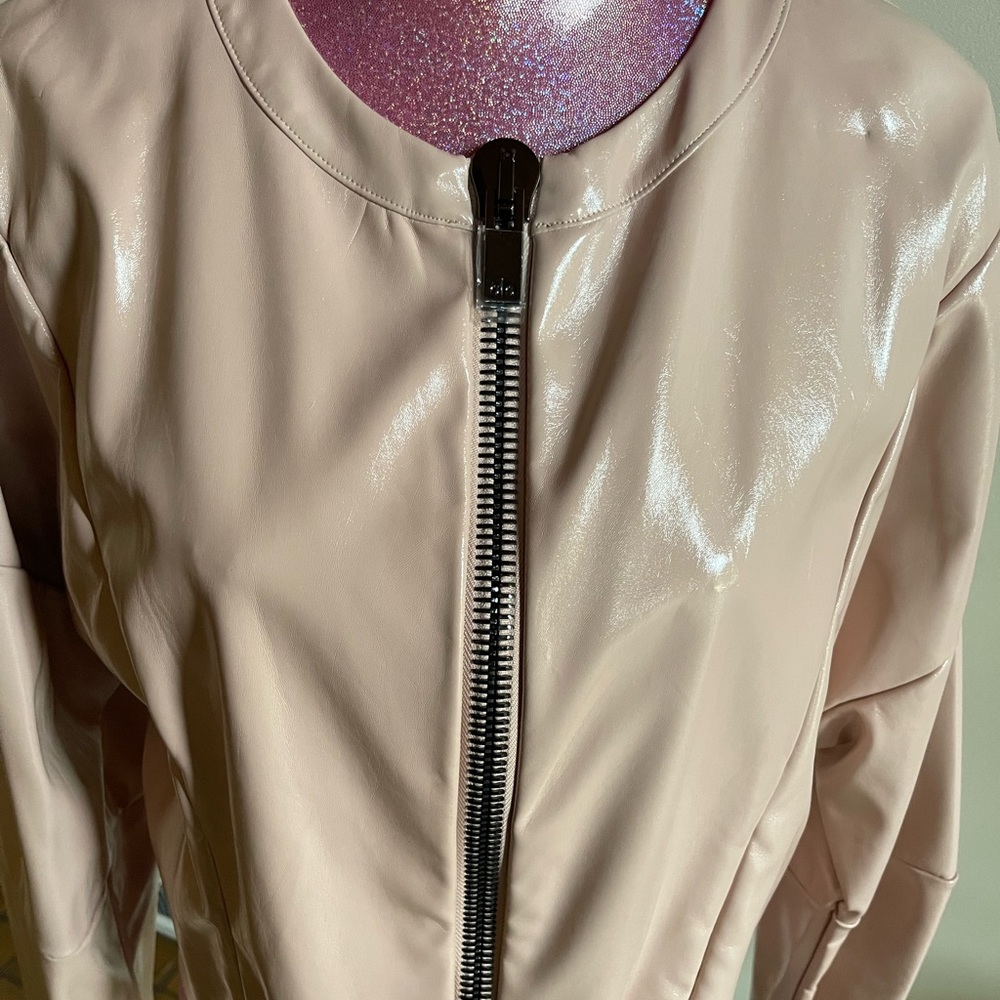 ‼️ SOLD ‼️Cropped Jacket - Picture 4 of 8